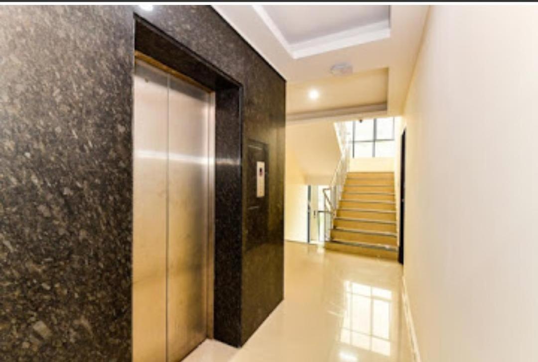 Hotel Tri-Star Residency Kochi Dış mekan fotoğraf